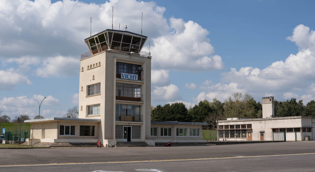 Aéroport de Vichy-Charmeil