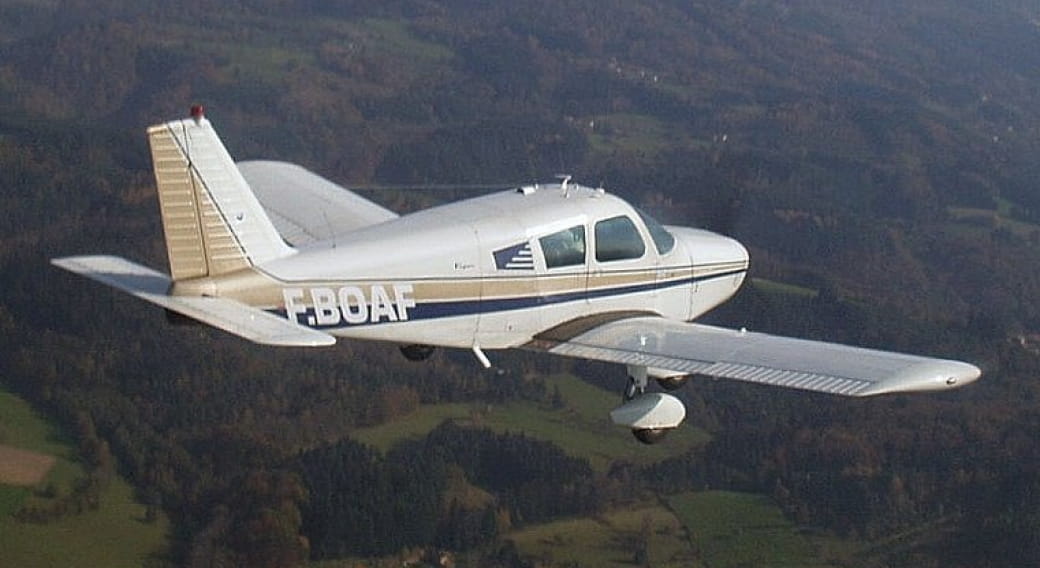 Avion Le Piper PA28 Cherokee
