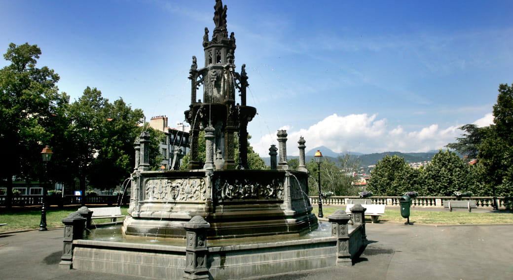 Fontaine d'Amboise à Clermont