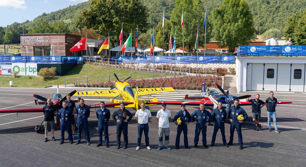 Entrainement de l'équipe de France de voltige aérienne 'Unlimited ' quintuple championne du monde en titre