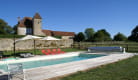 Gîte du Château du Montais à Le Brethon dans l'Allier en Auvergne, La piscine
