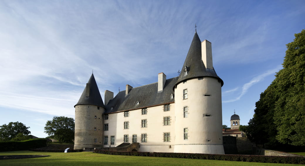 Château de Villeneuve-Lembron