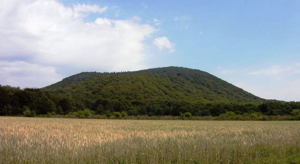 Le puy de Louchadière (vue depuis le village de Beauregard)
