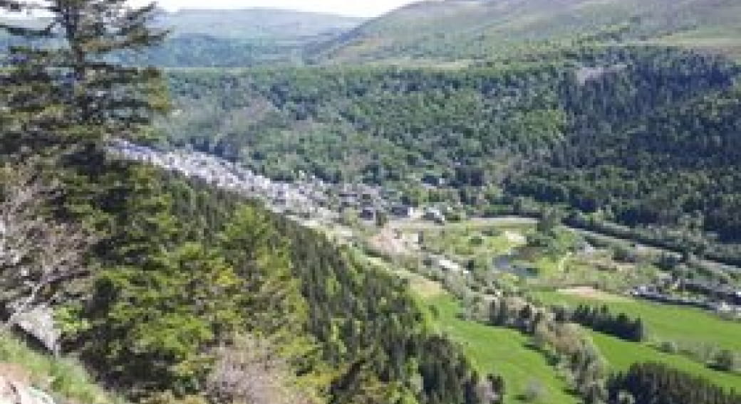 Bureau des guides d'Auvergne- Via ferrata / Via corda
