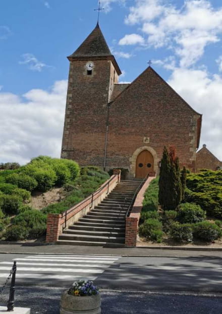 Façade église Paray-le-Frésil