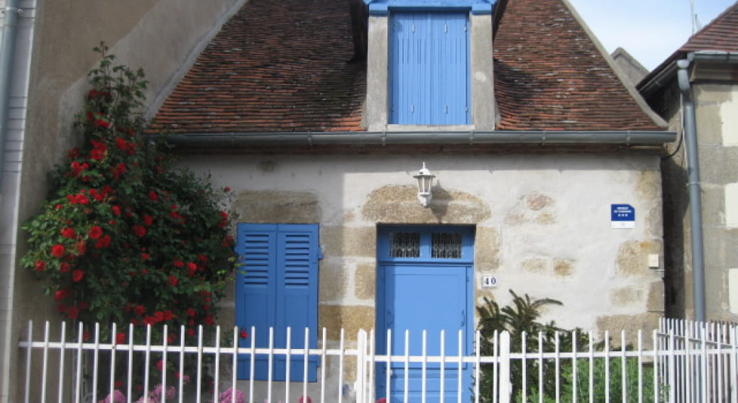 La Petite Maison Bleue